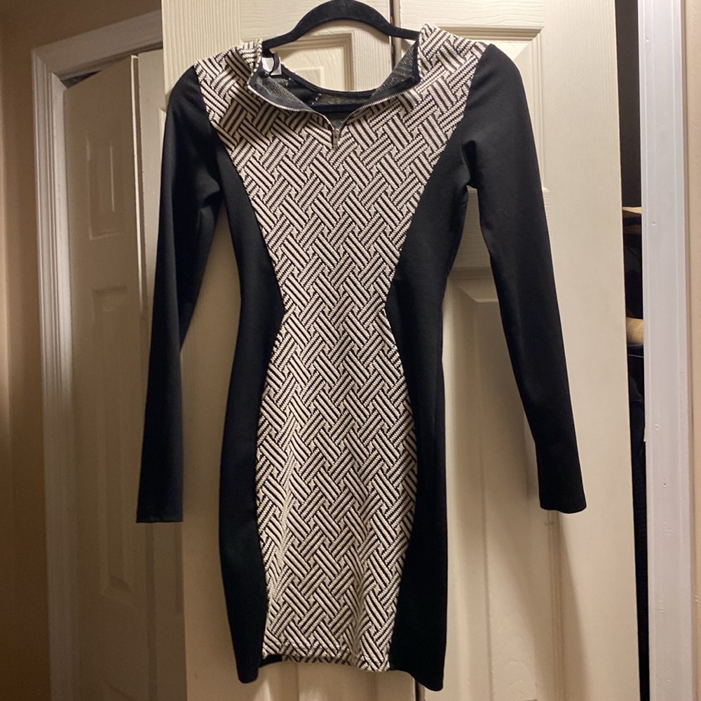 Dress - Picture 2 of 3